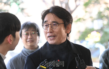 장성철 "유시민이 李 대통령 겨냥 무시무시한 말 했다 … 조직적 팀플레이 의심"