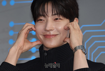 [영상] 황인엽, 레트로가 어울려