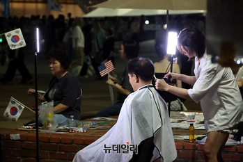[포토] 올림픽공원, 이발 자원봉사 등장