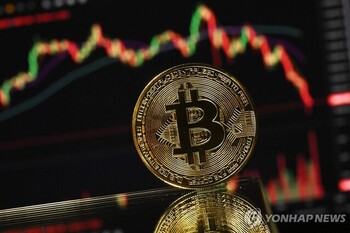 비트코인 또 '와르르' … 5만9000달러 붕괴에 기관도 등 돌렸다