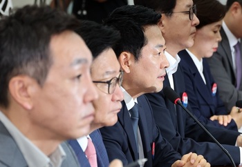 진영 대결로 가는 배재고 논란, 국힘 화력은 역부족 … 