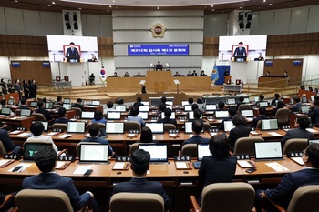 제12대 경기도의회 의장 남종섭 선출… 부의장 2석도 민주당 차지