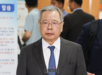 [포토] 공판 출석하는 박영수 전 특검 