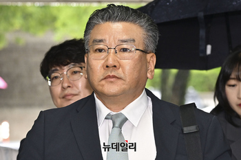 [포토] 영장심사 출석하는 유병호 감사위원
